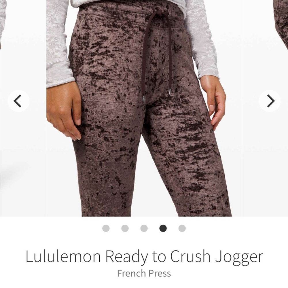 Lululemon Athletica ready to crush Velvet Joggers